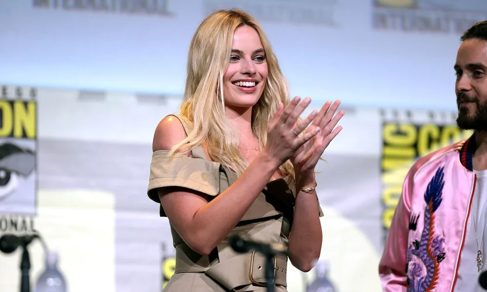 Anya Robbie: All About Margot Robbie’s Older Sister